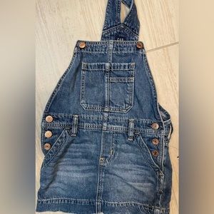 GAP Kids***Denim Overall Skirt***Size Xs(4-5) pre owned on good condition